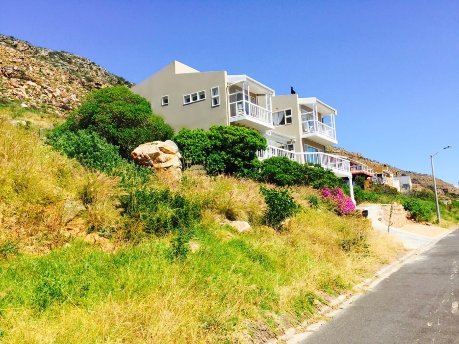 To Let 3 Bedroom Property for Rent in Fish Hoek Western Cape